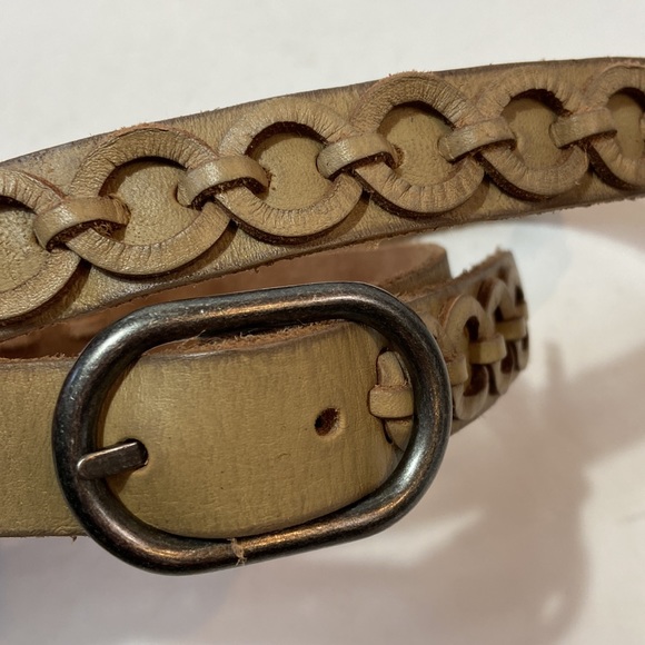 Amsterdam Leather Circle Belt Full Grain leather Beige Antique Silver Buckle Med - Picture 2 of 6